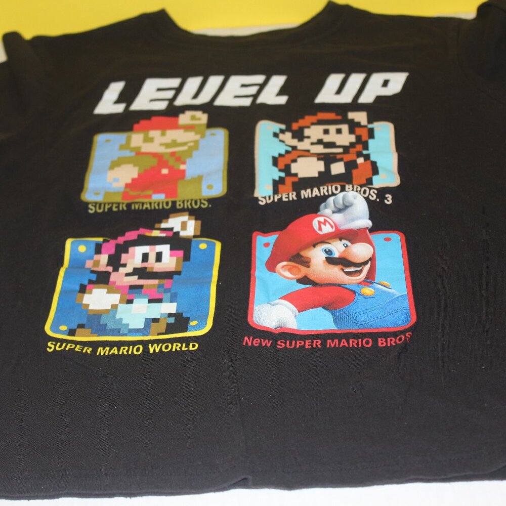 NINTENDO   LEVEL UP SUPER MARIO BROS